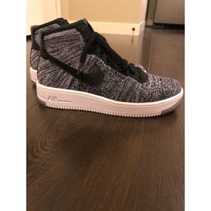 Nike Flyknit Air Force One